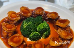 Green Olive Abalone Dongpo Pork