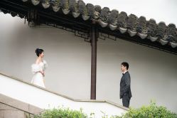 -雪中彩影婚纱摄影·微光艺术中心