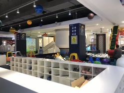 -Land Mark蓝马乐园(华联武夷购物中心店)