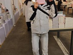 -先锋书店(五台山总店)