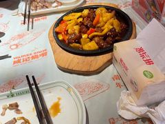 -威记烧嘢·南宁烧烤·超级生牛(绿地店)