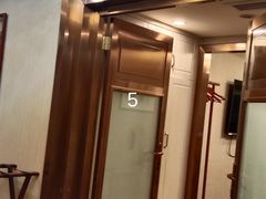 门面-新龙船黄浦江餐饮游船官方自营店