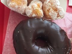 -Winchell's Donuts House