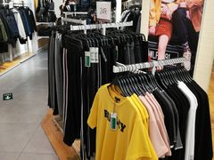 -hotwind热风(世纪东方广场店)