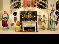 -Retrock Designer Vintage Store