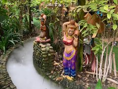 -呀路古热带植物园