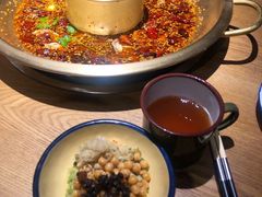 -同蛙阁美蛙鱼头火锅