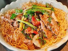 -大头虾越式风味餐厅(光明广场店)