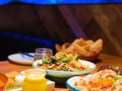 -暹罗酒肆泰餐厅酒吧