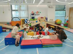 -红黄蓝成长中心(海淀上地店)