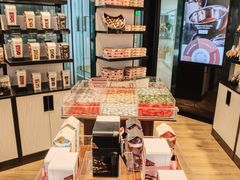 -Laderach 莱德拉(上海环贸iapm店)