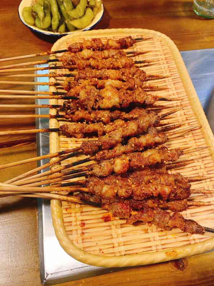 绚渼鹤岗小串(云岗店)-"烤串师傅技术可以的,烤串火候调味都可以,.