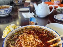 -吾穆勒蓬灰牛肉面·清真(北滨河中路店)