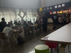 -麦当劳(鄂尔多斯机场店)