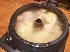 -云海肴·汽锅鸡·云南菜(天山百盛优客店)