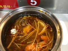 -百品聚旋转火锅(万德庄店)