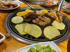 -唯成•韩国炭火烤肉 유성고기