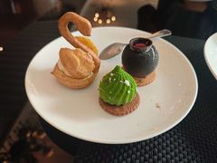-圣丰索菲特·2 On 988 Café 自助餐厅