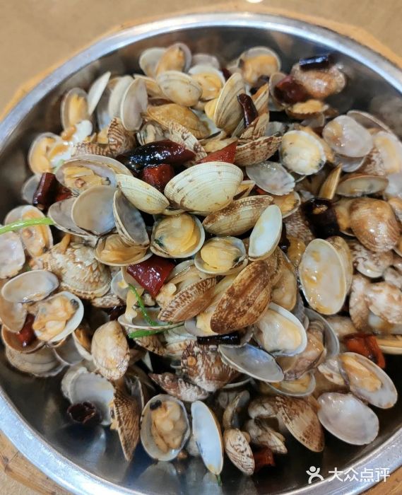 良友·青岛菜(五四广场店)辣炒红岛蛤蜊图片
