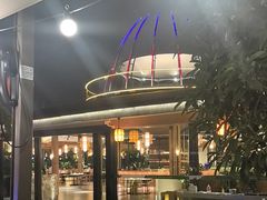 -茅草房·河畔园林火锅