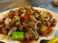 -覃记海鲜美食餐厅