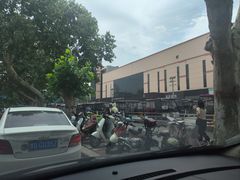 -胖东来生活广场(健康路店)