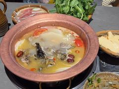 -阿婆情腊排骨火锅·野生菌季(古城旗舰店)