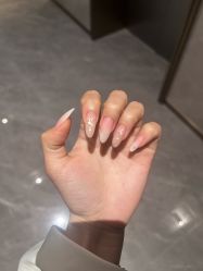点击看大图 -小鸭梨·影院式美甲