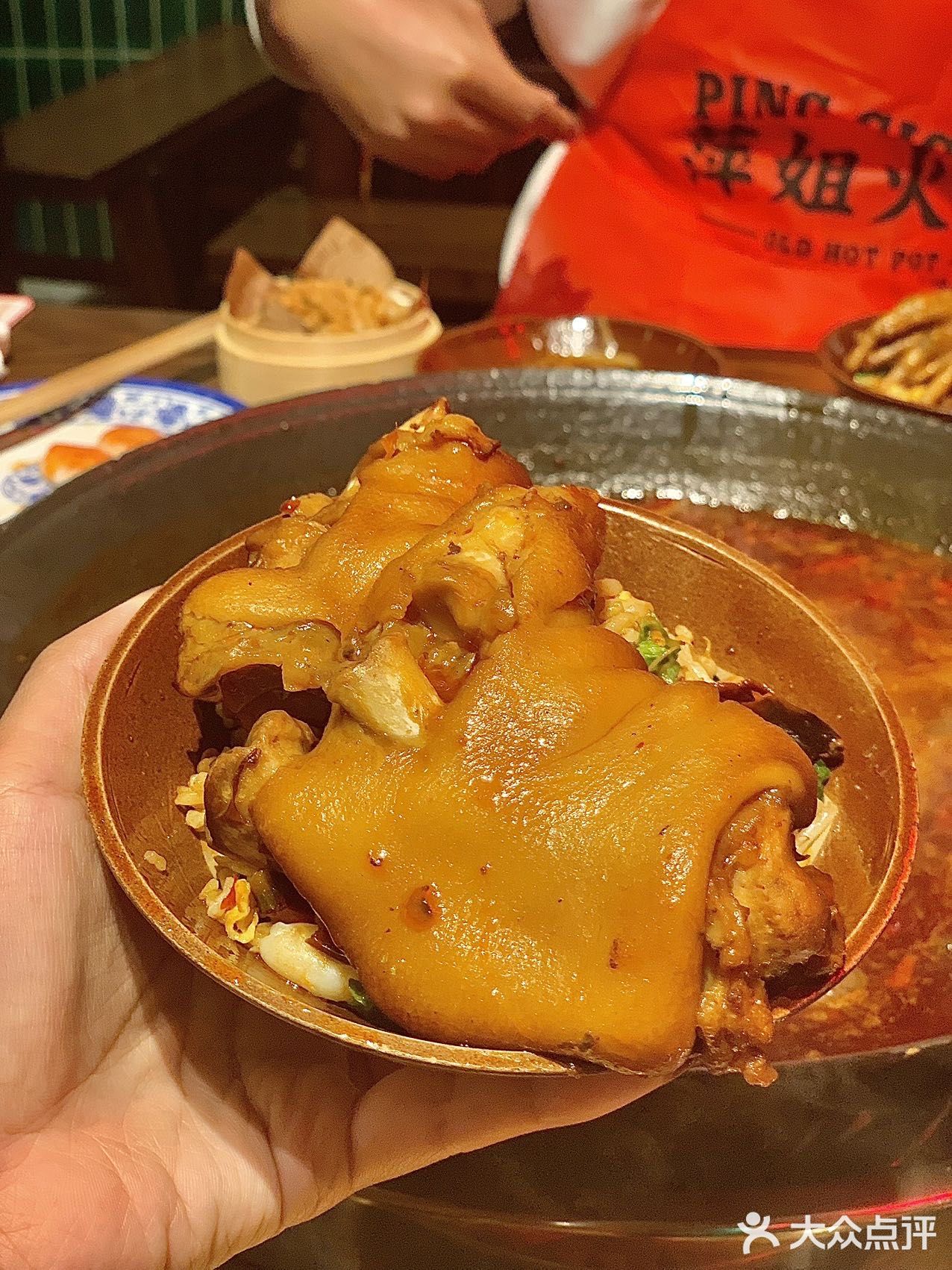 深圳开店啦❗️打卡乌啦啦同款火锅😄巴适得板