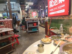 -憨铁匠老火锅(龙岗万科里店)