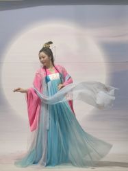 -盘子女人坊古装写真摄影