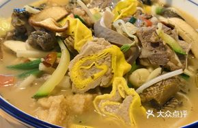 Stewed Eel Three-Fresh Noodles