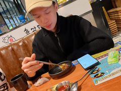 -肥肥虾庄·金牌油焖大虾(杨园滨江时代walk店)