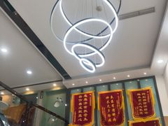 -半岛宠物医院24小时·内窥镜·牙科·碎石中心(府城大道店)