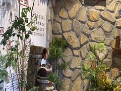 -吴氏老牌坊云南鱼豆花火锅店(通江街店)