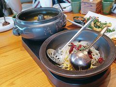 -云海肴·汽锅鸡·云南菜(天山百盛优客店)