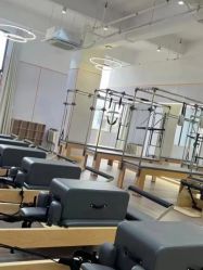 -亚太瑜伽普拉提学院