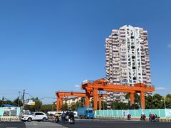 -蓝天路(地铁站)