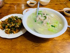 -茅屋大酒店