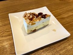 坚果派对酸奶蛋糕-星巴克(长春世纪鸿源店)