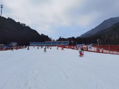 -大别山南武当滑雪场