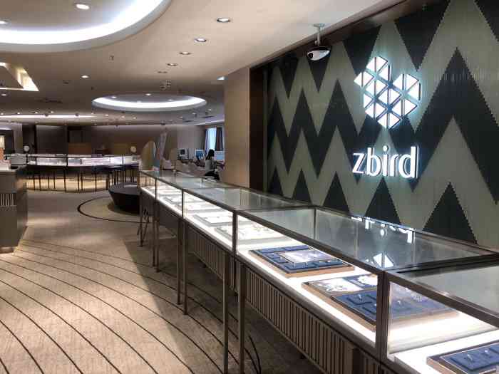 钻石小鸟·钻戒婚戒定制(成都总店)-"上次和妹妹去挑钻戒,看了很多