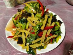 -陕北农家小吃风干羊肉剁荞面
