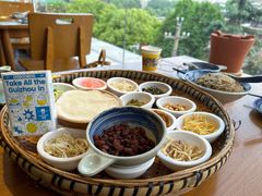 -包整·丝娃娃(一览甲秀楼风景店)