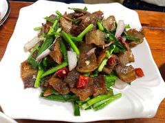 韭菜猪油渣-金秋小吃海鲜·专注30年临海特色风味