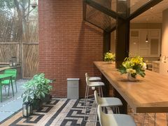 -潮一不贰·法式甜品·生日蛋糕·西式简餐(外滩店)