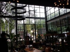 -桉树林A coffee 森林餐厅(三圣乡店)
