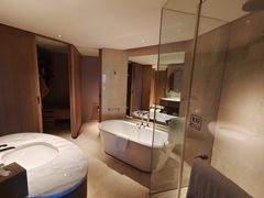 -上海佘山世茂艾美酒店