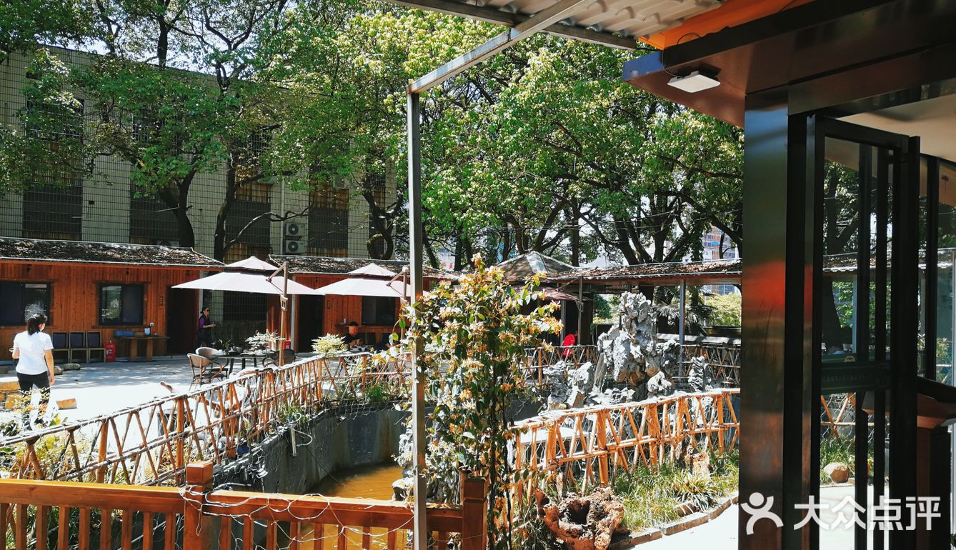 河西繁华中的宁静，近在咫尺的农家乐