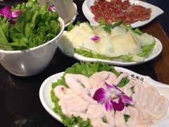 -陆派巴倒烫火锅(城东店)